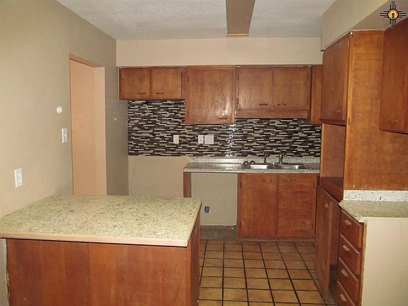 5th image of 1013 N 6th St
