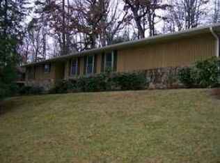 815 Ravine Rd, Signal Mountain, TN 37377
