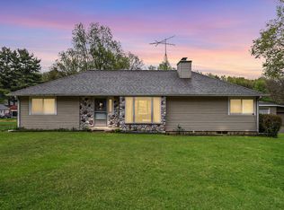 5647 Maple Dale Rd, Jackson, MI 49201