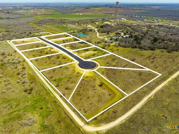 280 Sage Hills Dr, Lockhart, TX 78644