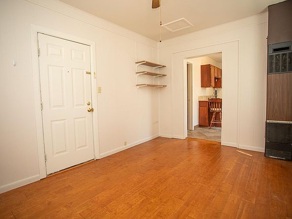 2nd image of 607 E University Ave APT 2