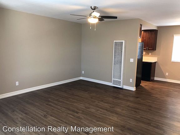3rd image of 5804 Lauretta St APT 04