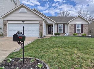 932 Shadow Pine Dr, Fenton, MO 63026