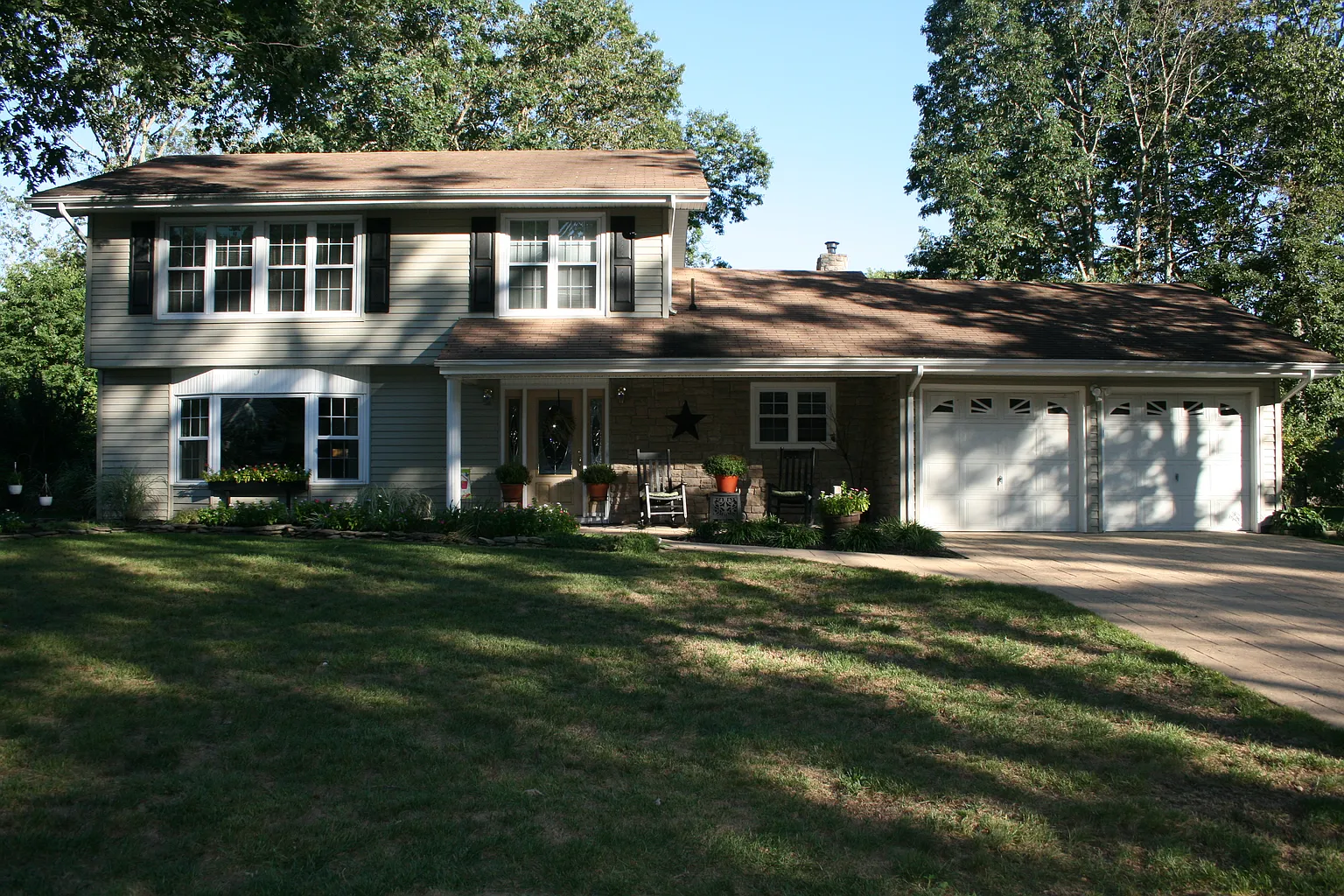 12 Liverpool Ct photo 1