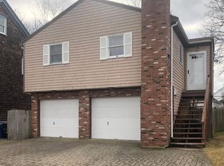 79 Connection St, Newport, RI 02840