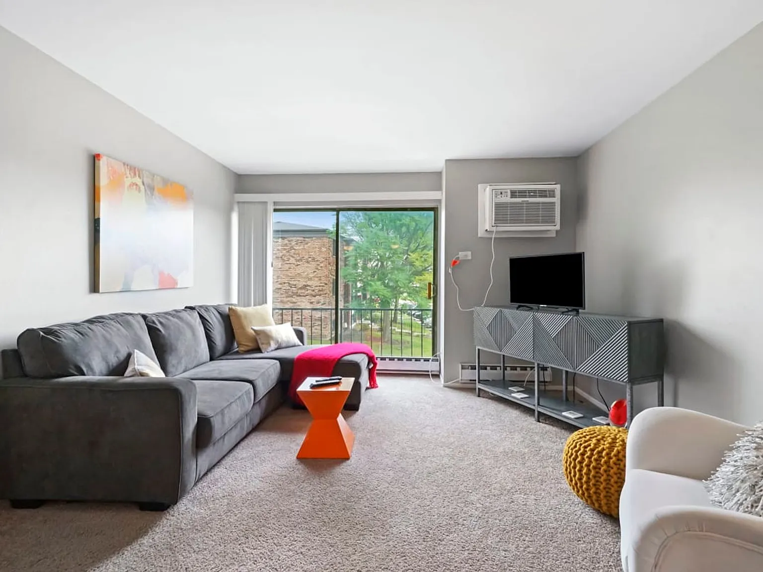 Flats at Gladstone — Photo 3