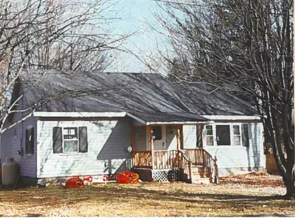 18 Patterson St, Hampden, ME 04444