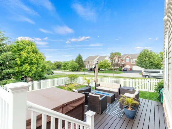 1356 Scotsman Dr, Grove City, OH 43123