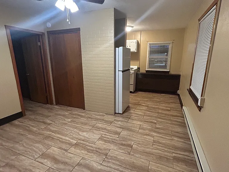 321 W Elm St #1 — Photo 2
