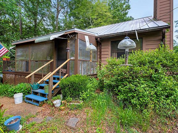 2nd image of 2223 Beaver Creek Dr