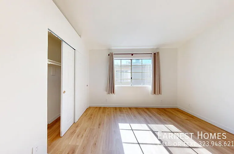 18347 Saticoy St #31 — Photo 11