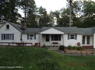 353 Preacher Hill Rd, Cresco, PA 18326