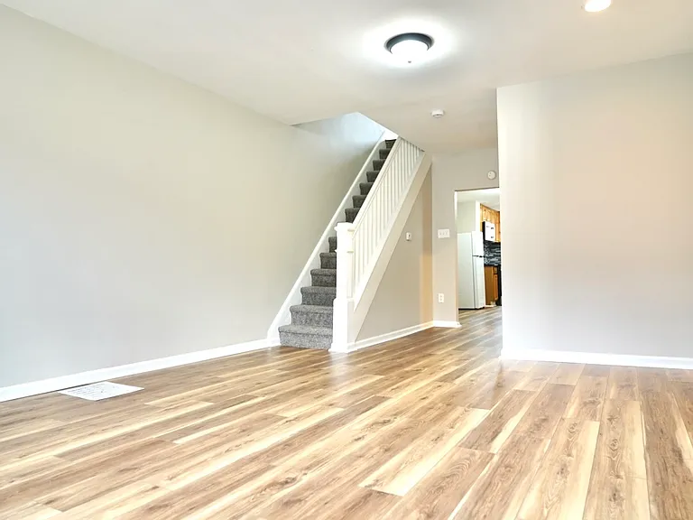 2655 Cedar St — Photo 8