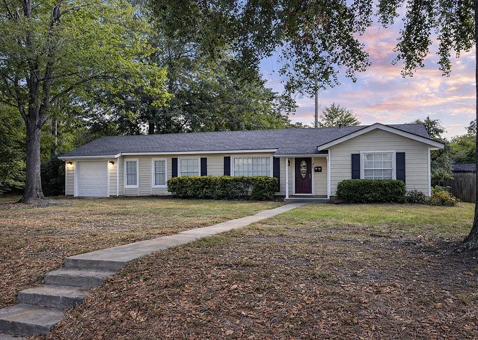 1st image of 403 Neal St