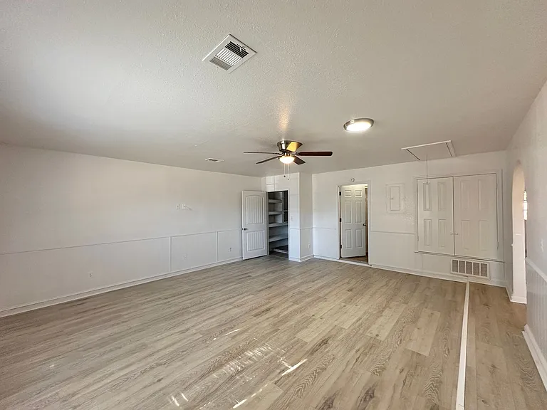 3004 Sundown Ln — Photo 28
