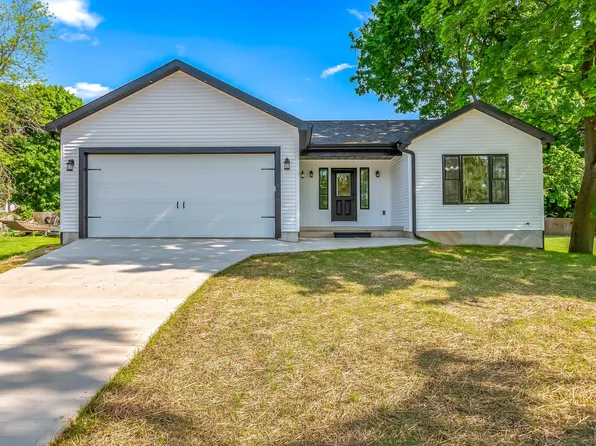 611 River Rd, Marshall, MI 49068