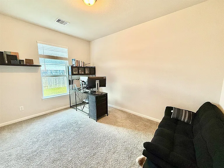 307 Twin Lakes Blvd W — Photo 24