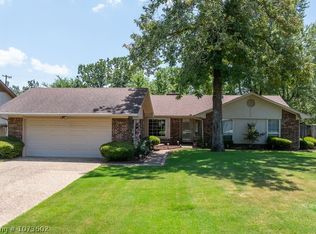 1500 Princeton Dr, Fort Smith, AR 72908