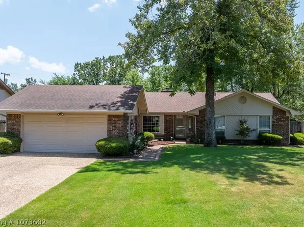 1500 Princeton Dr, Fort Smith, AR 72908
