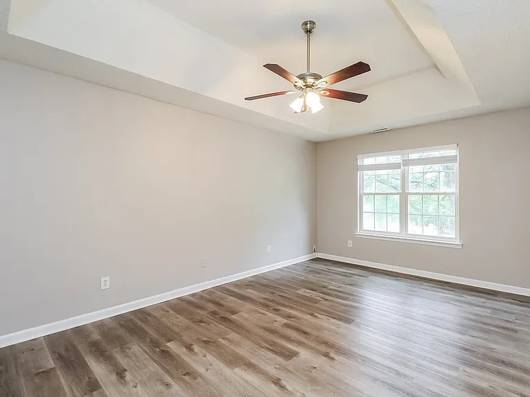 905 Grassy Patch Ln — Photo 10