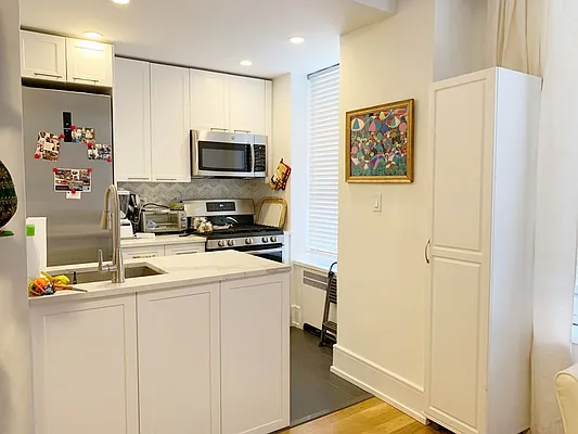 Rented by Rachel Realty | media 44