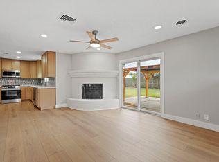 5451 Redstart St, Houston, TX 77096