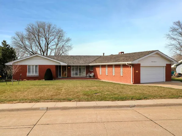 3202 12th Ave, Kearney, NE 68845