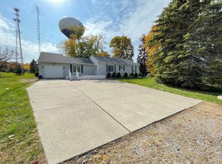 4402 Baldwin Rd, Holly, MI 48442