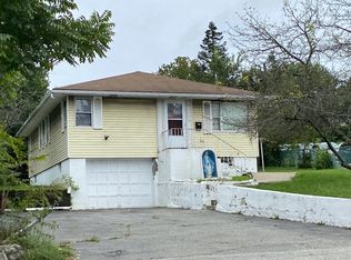 96 Heywood St, Worcester, MA 01604