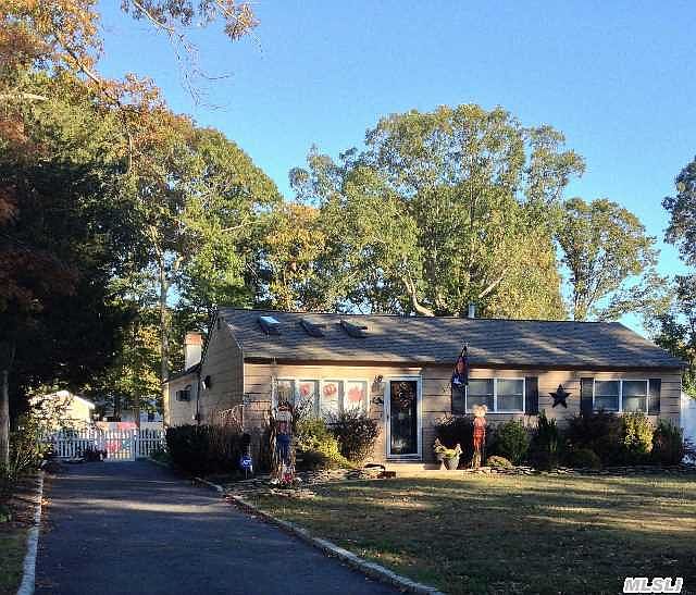 1141 Patricia Ave, West Islip, NY 11795 Zillow