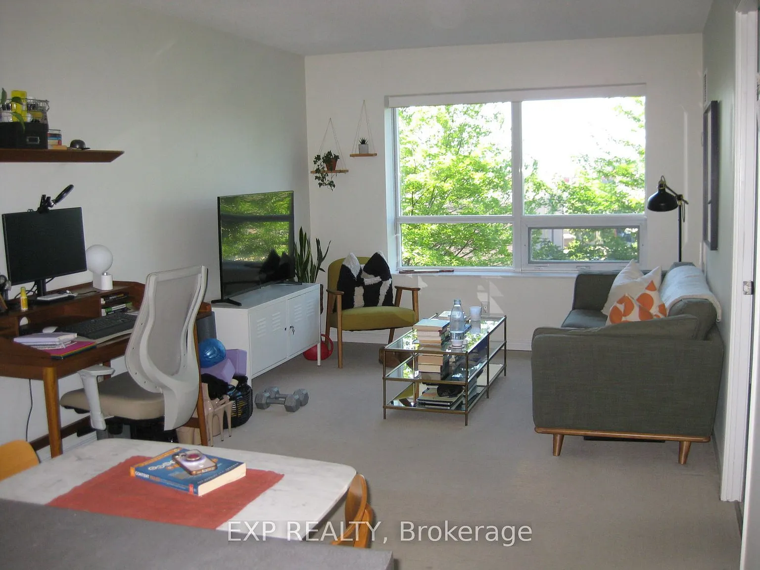 1 bed, $2,000 — Photo 2