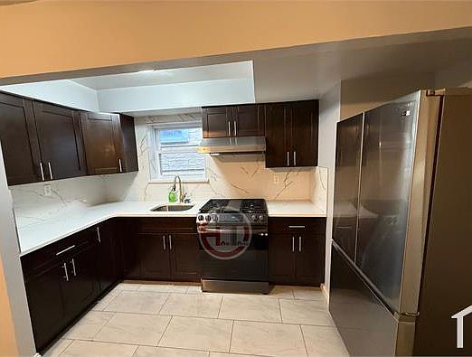 1st image of 3220 Colden Ave Floor 2