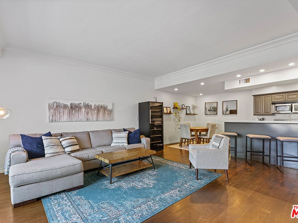 1st image of 7250 Franklin Ave Unit 303