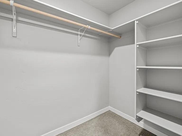 Telluride Apartments — Photo 14