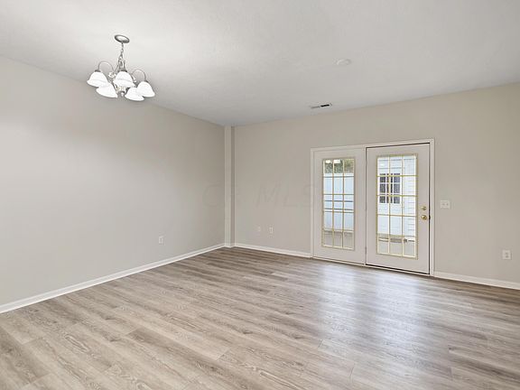 4th image of 683 Pondview Dr #35