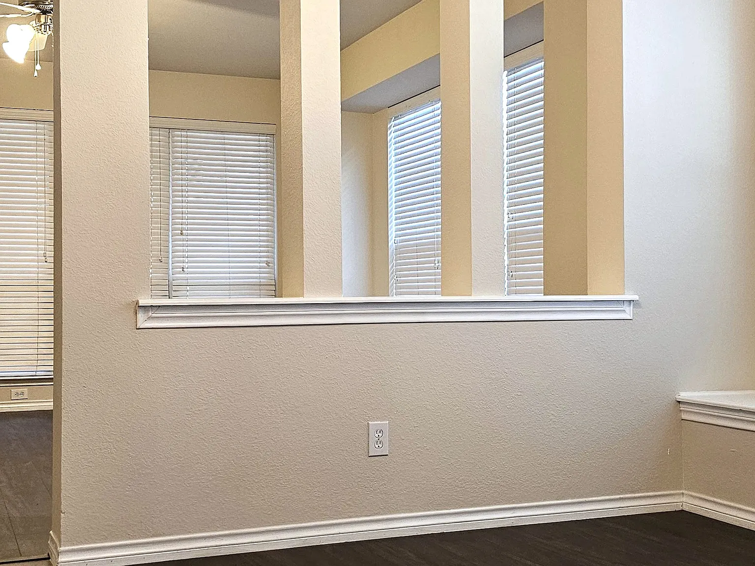 4 bed, 2.5 bath, 3056 sqft, $2,695 — Photo 4