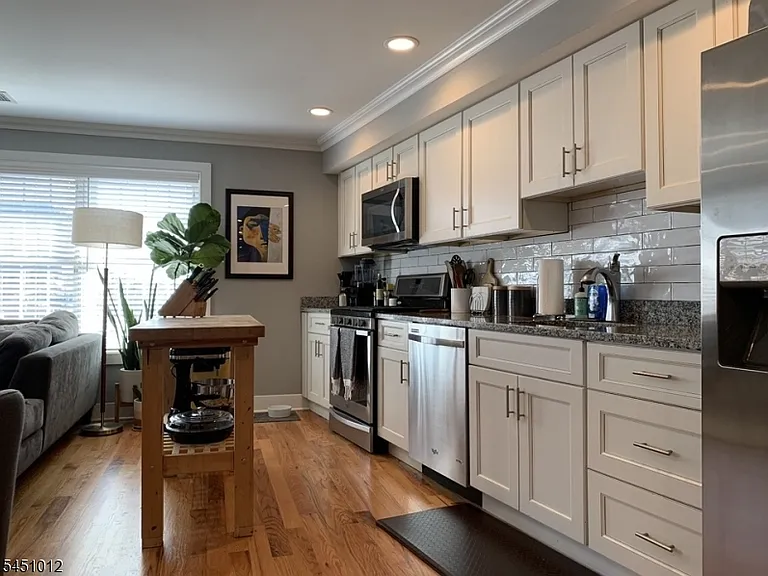 55 W Main St — Photo 5