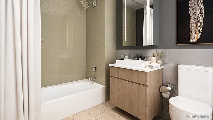 Bathroom, photo 1