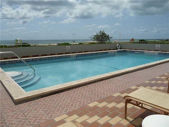 4th image of 401 Ocean Dr APT 723