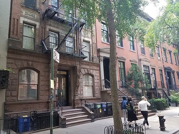 3rd image of 56 Morton St APT 3R