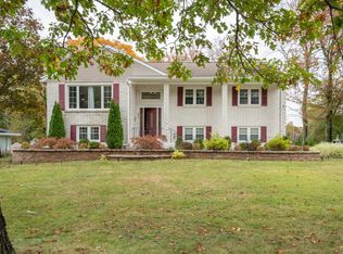 997 Meriden Ave, Southington, CT 06489