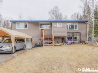 4486 Stanford Dr, Fairbanks, AK 99709