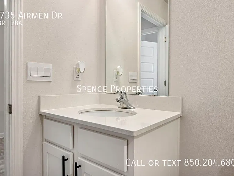 4735 Airmen Dr — Photo 19
