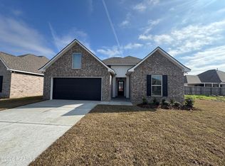 103 Pierce Ln, Maurice, LA 70555