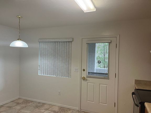5th image of 229 S Penn Ave APT C