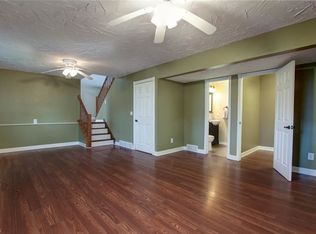 5996 Harrison St, Mentor, OH 44060