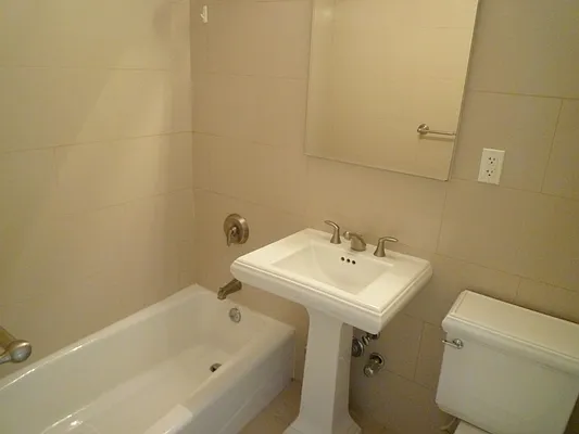 Rented by Stonehenge NYC LLC | media 7