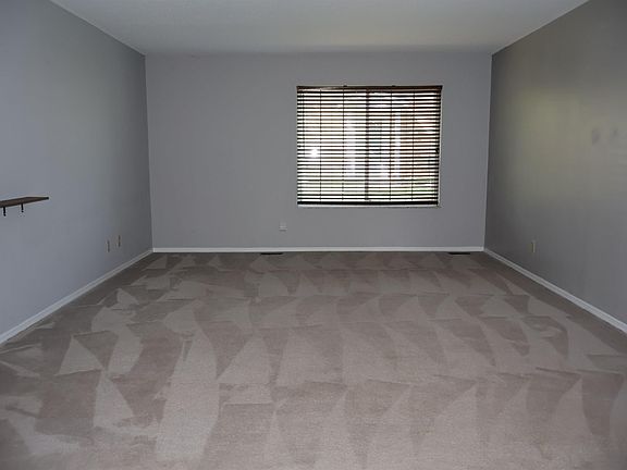 4th image of 910 Park Central Dr S APT B