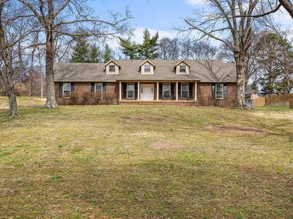 8008 Cloverland Dr, Nashville, TN 37211