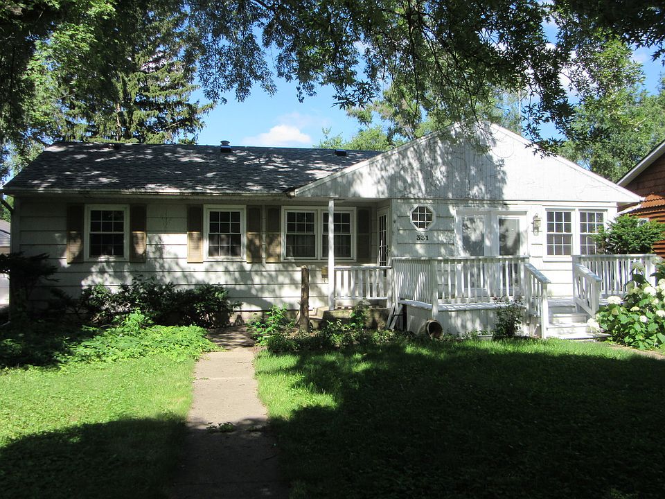 1st image of 331 S Park Dr